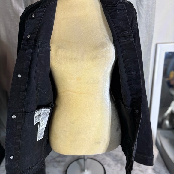 Vintage Levi’s Jean jacket for men size Large - Picture 16 of 16